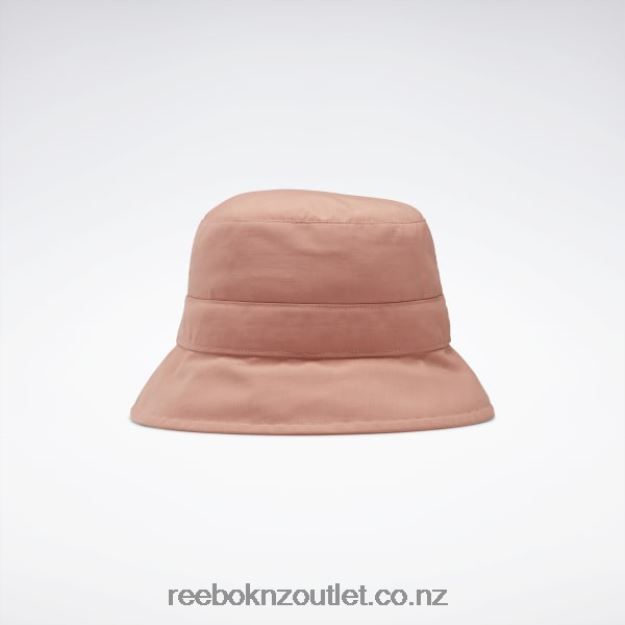 Canyon Coral 2B46261018 Classics Foundation Bucket Hat Reebok