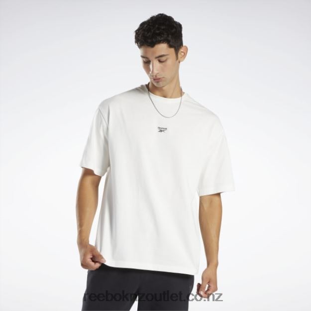 Chalk 2B4626383 Classics Wardrobe Essentials T-Shirt Reebok
