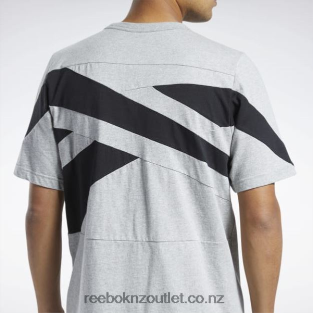 Medium Grey Heather 2B4626346 Classics Brand Proud T-Shirt Reebok
