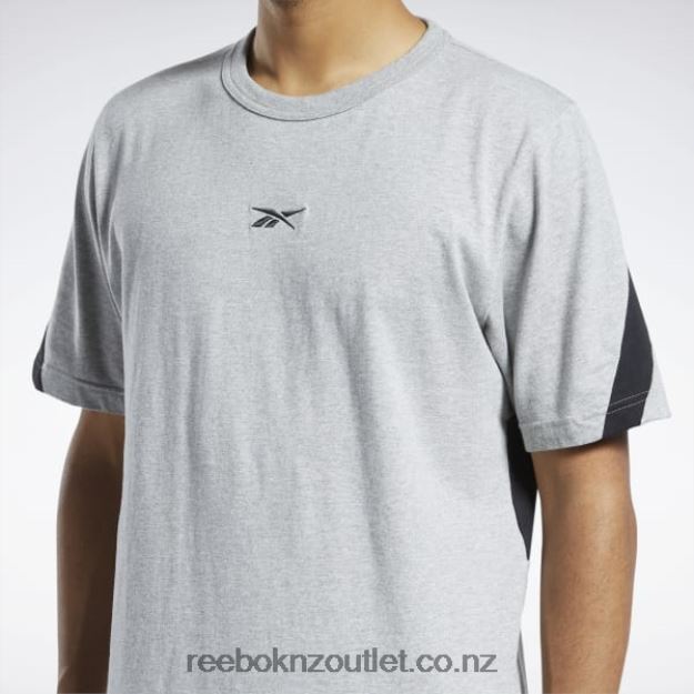 Medium Grey Heather 2B4626346 Classics Brand Proud T-Shirt Reebok
