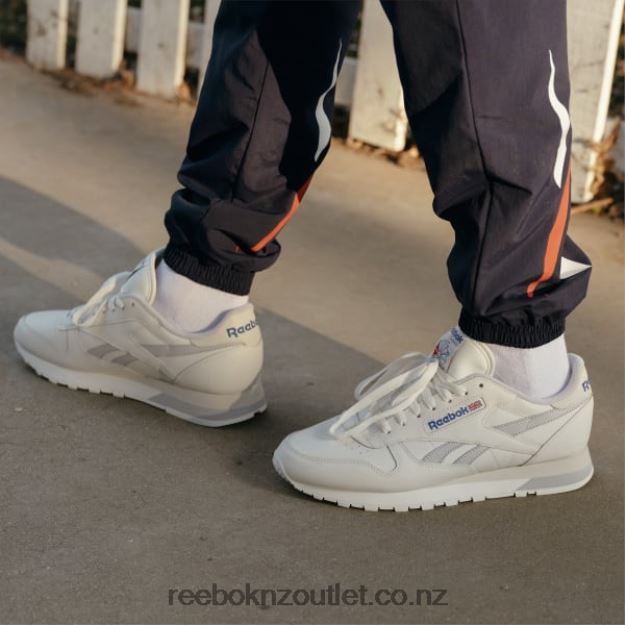 Chalk/Lgh Solid Grey/Alabaster 2B4626125 Classic Leather Shoes Reebok