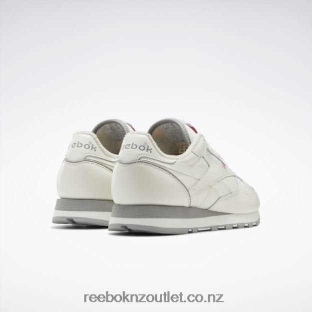Chalk/Vector Red 2B4626767 Classic Leather 1983 Vintage Shoes Reebok