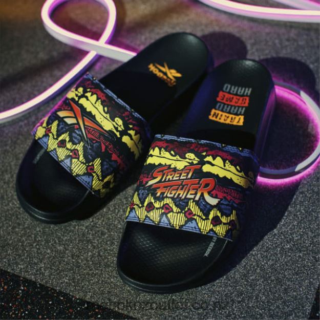 Core Black 2B4626432 Street Fighter Classic Slides Reebok