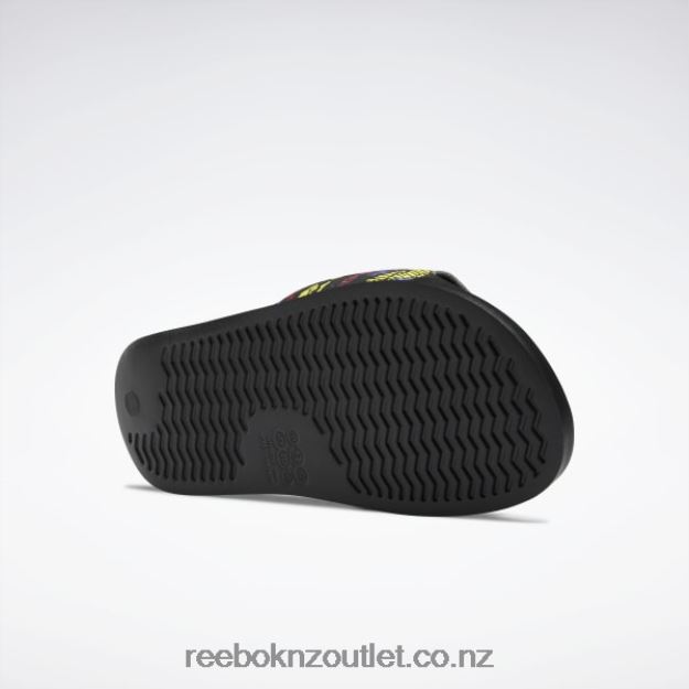 Core Black 2B4626432 Street Fighter Classic Slides Reebok