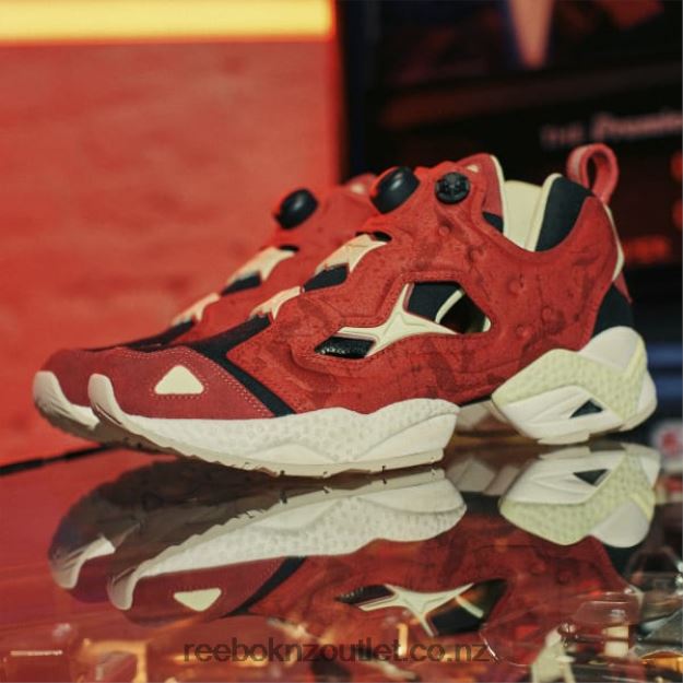Rich Magma/Sulfur Dust S18-R/Core Black 2B4626253 Street Fighter Instapump Fury 95 Shoes Reebok