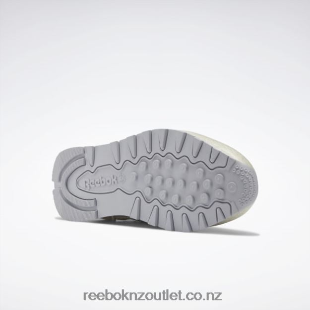 Sandtrap/Ftwr White/Cold Grey 2 2B4626536 Eames Classic Leather Shoes Reebok