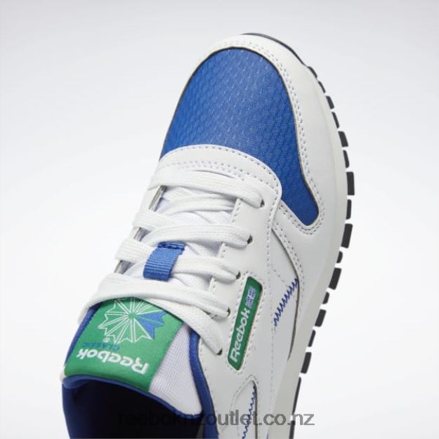 Ftwr White/Vector Blue 2B46261402 Classic Leather Step \'n\' Flash Shoes - Preschool Reebok Kids