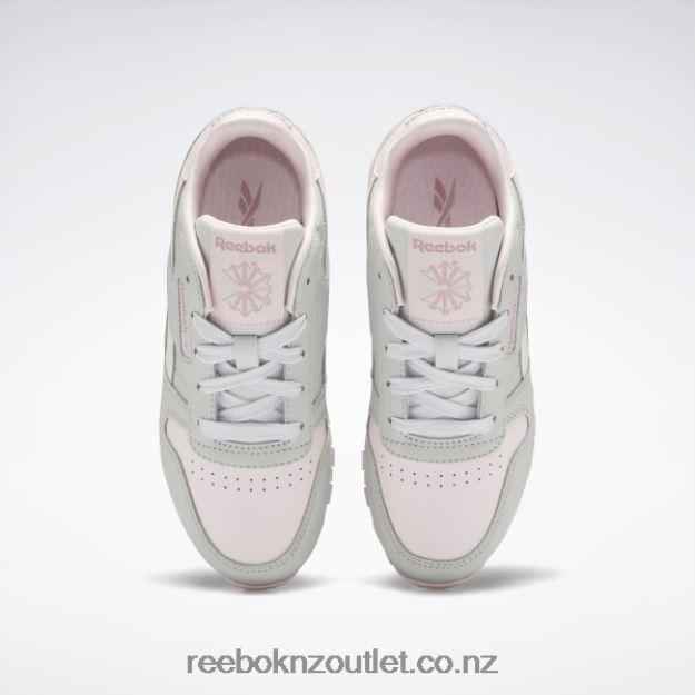 Pure Grey 2/Porcelain Pink 2B46261409 Classic Leather Step \'n\' Flash Shoes - Preschool Reebok Kids