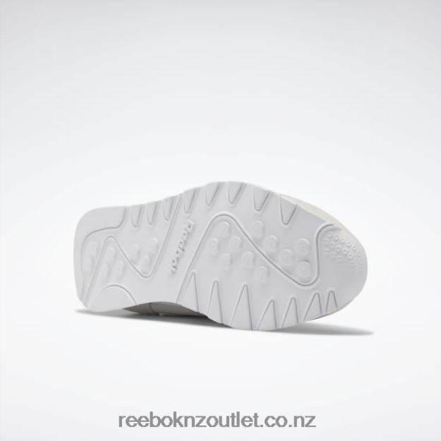 Ftwr White/Flash Red/Vector Navy 2B46261100 Classic Nylon Men\'s Shoes Reebok