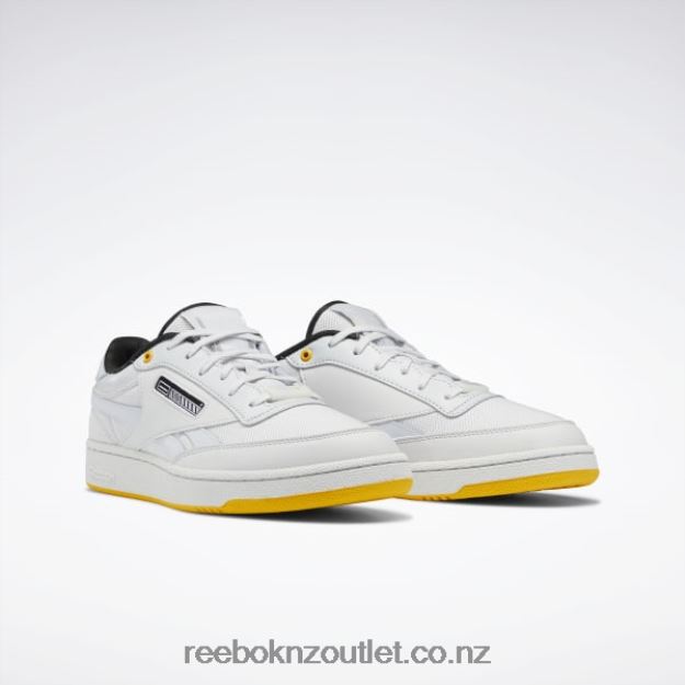 Spirit White/Silver Met./Track Gold 2B46261086 Jurassic World Club C Revenge Men\'s Shoes Reebok
