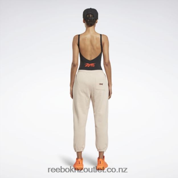 Soft Ecru 2B4626656 Victoria Beckham Straight Leg Joggers Reebok Women