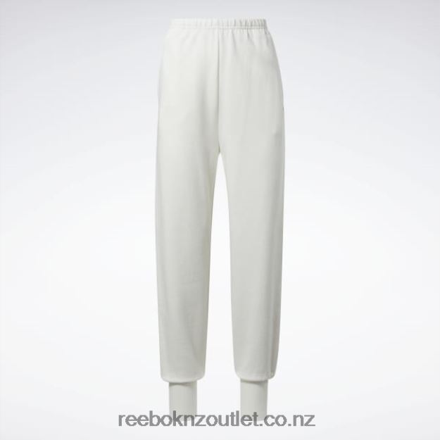 Chalk 2B4626796 Classics French Terry Pants (Plus Size) Reebok Women