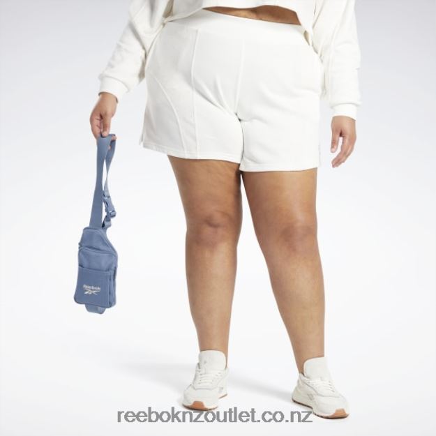 Chalk 2B4626869 Classics Varsity High-Rise Rib Shorts (Plus Size) Reebok Women