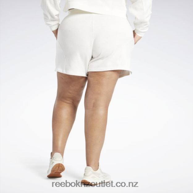 Chalk 2B4626869 Classics Varsity High-Rise Rib Shorts (Plus Size) Reebok Women