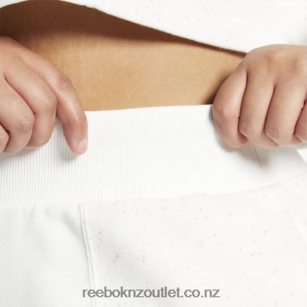 Chalk 2B4626869 Classics Varsity High-Rise Rib Shorts (Plus Size) Reebok Women