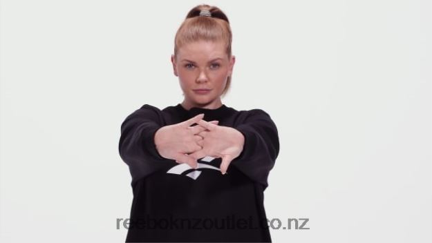 Black 2B4626998 Identity Logo Fleece Crew Sweatshirt (Plus Size) Reebok Women