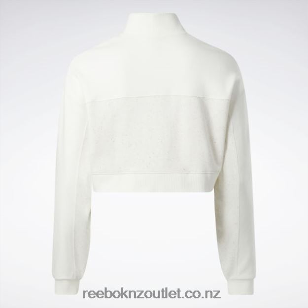 Chalk 2B4626863 Classics Varsity Sweatshirt (Plus Size) Reebok Women