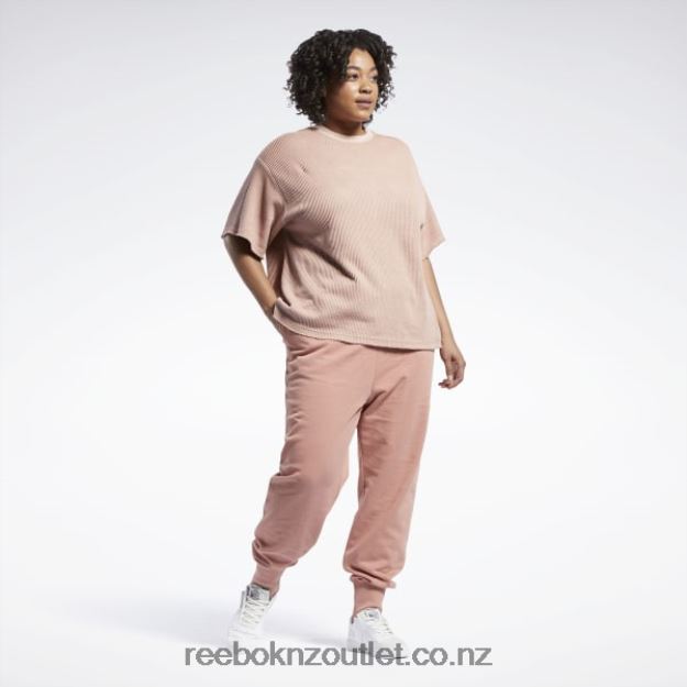 Canyon Coral 2B4626982 Classics Natural Dye Waffle T-Shirt (Plus Size) Reebok Women