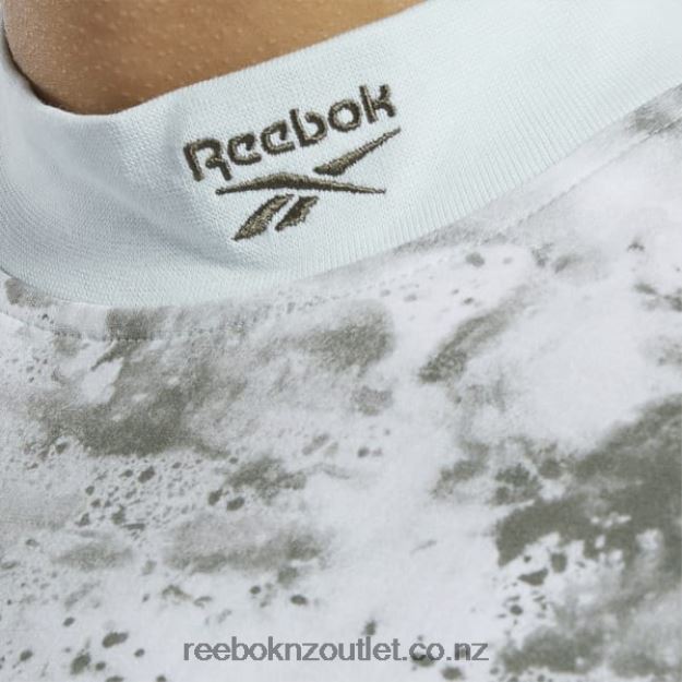 Light Sage 2B4626984 Classics Cloud Splatter-Print Short Sleeve Cropped T-Shirt Reebok Women