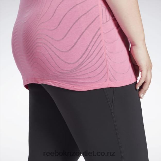 True Pink 2B4626885 Burnout T-Shirt (Plus Size) Reebok Women