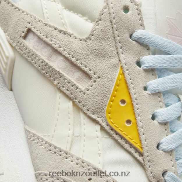 Chalk/Glass Blue/Porcelain Pink 2B4626189 LX2200 Women\'s Shoes Reebok