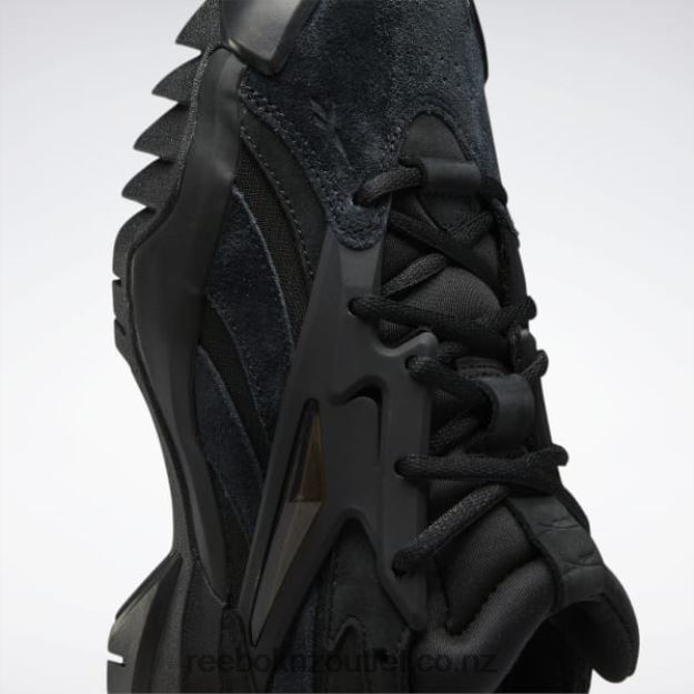 Core Black 2B4626780 Cardi B Club C V2 Women\'s Shoes Reebok