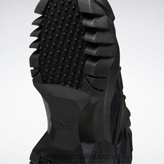 Core Black 2B4626780 Cardi B Club C V2 Women\'s Shoes Reebok