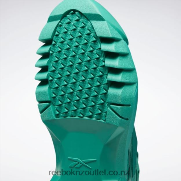 Emerald 2B4626187 Cardi B Club C V2 Women\'s Shoes Reebok