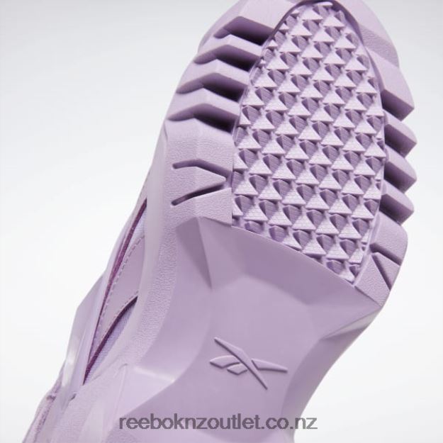 Puzzled Purple 2B4626421 Cardi B Club C V2 Women\'s Shoes Reebok